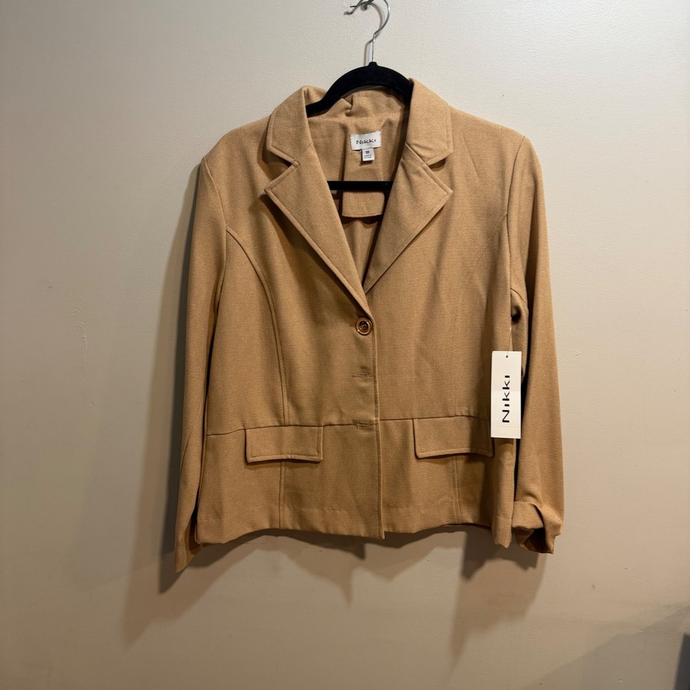 Nikki Womens Perfect Tan Blazer Jacket Single Button Size 10 NWT 8189